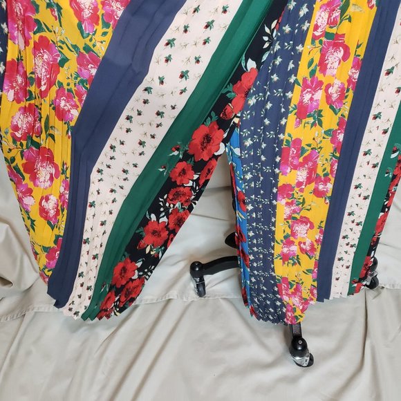 ⚘HOST PICK⚘Anthropologie Pleated Wide Leg Floral Pants - Picture 6 of 9